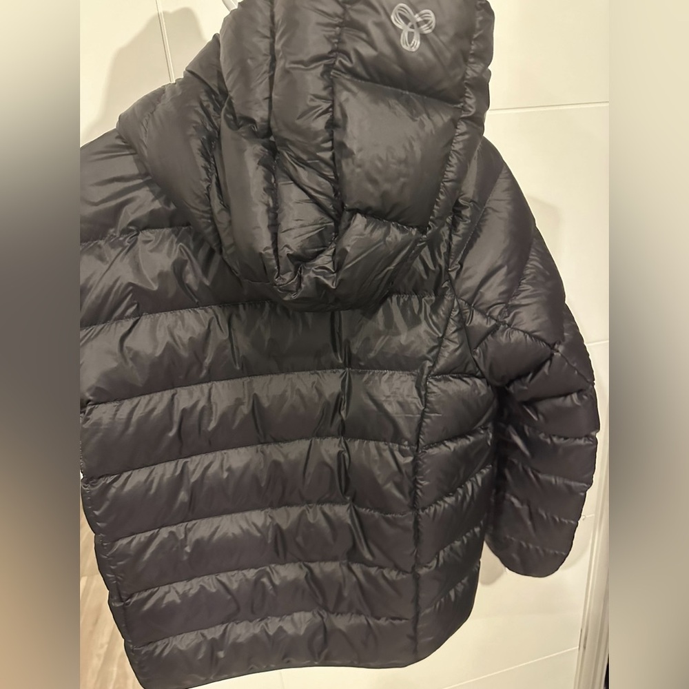 Aritzia puffer